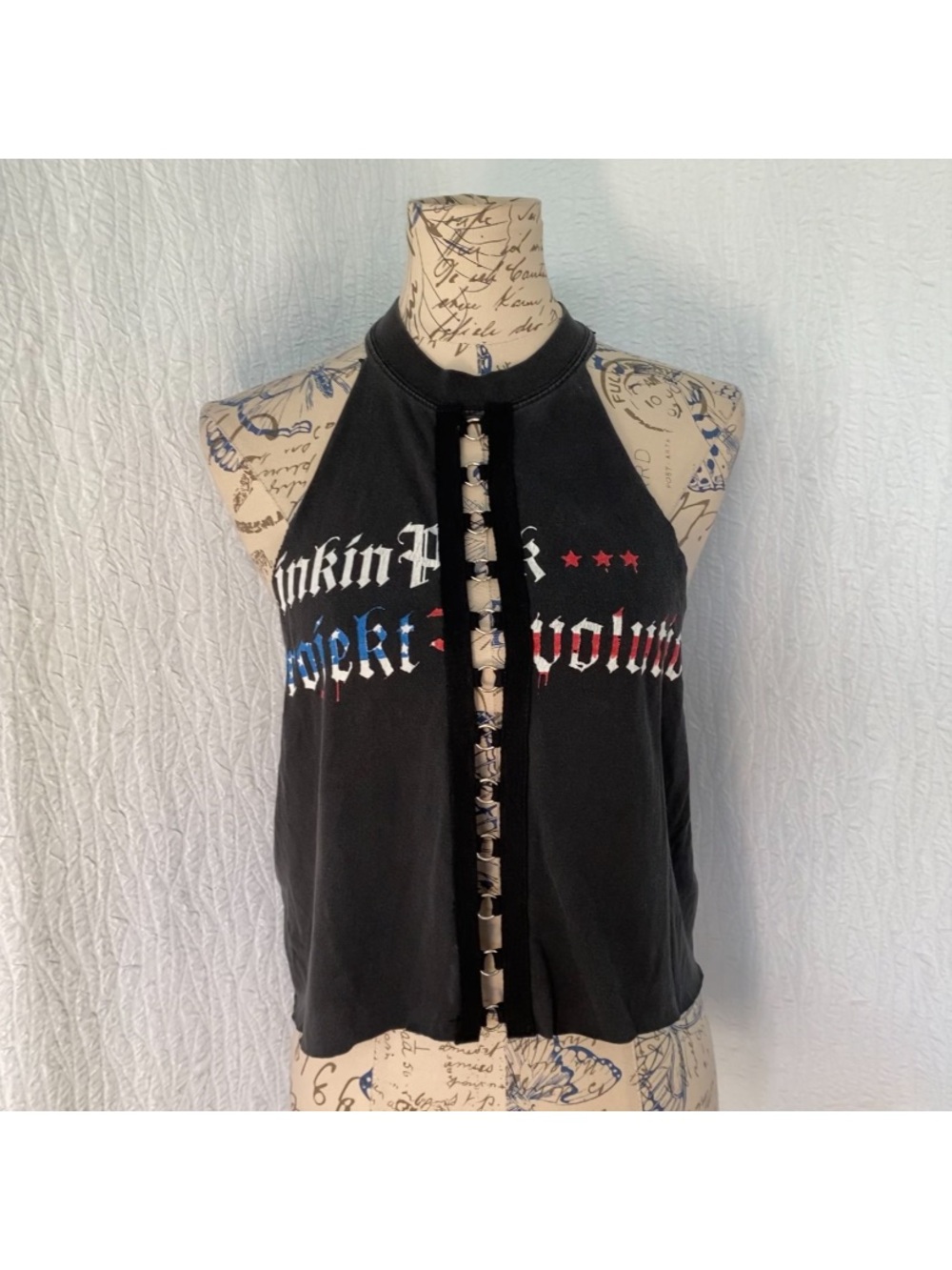 Vintage Furst of a Kind Projekt revolution tour Graphic Halter Top Ring Detail - Picture 1 of 9
